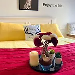 Danga Bay 2Br Cozy Zonewseaview By Our Stay