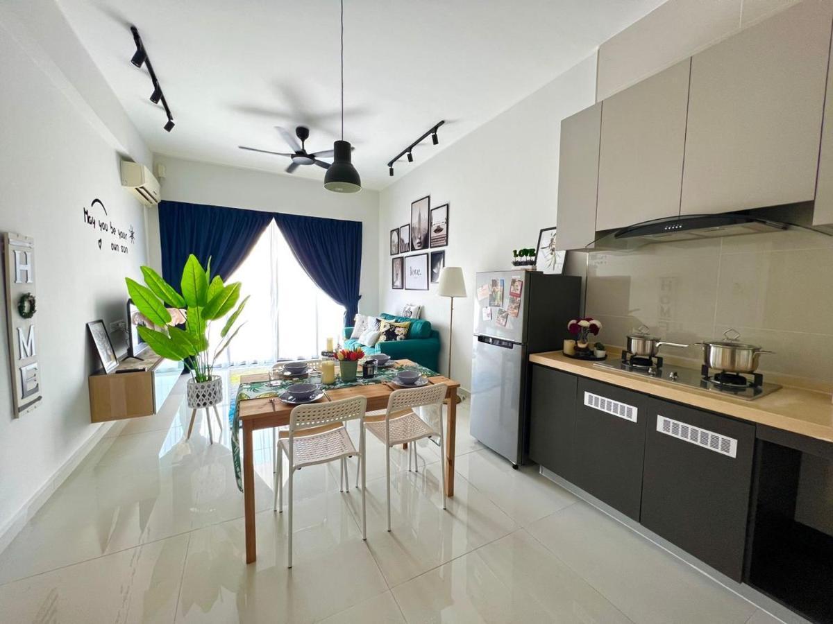 Apartemen Danga Bay 2br Cozy Zonewseaview By Our